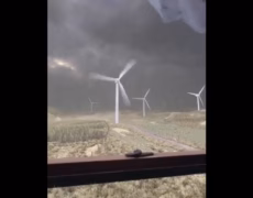 Protege tu aerogenerador con tecnología de aerofrenado: una solución renovable y ecológica contra el viento fuerte